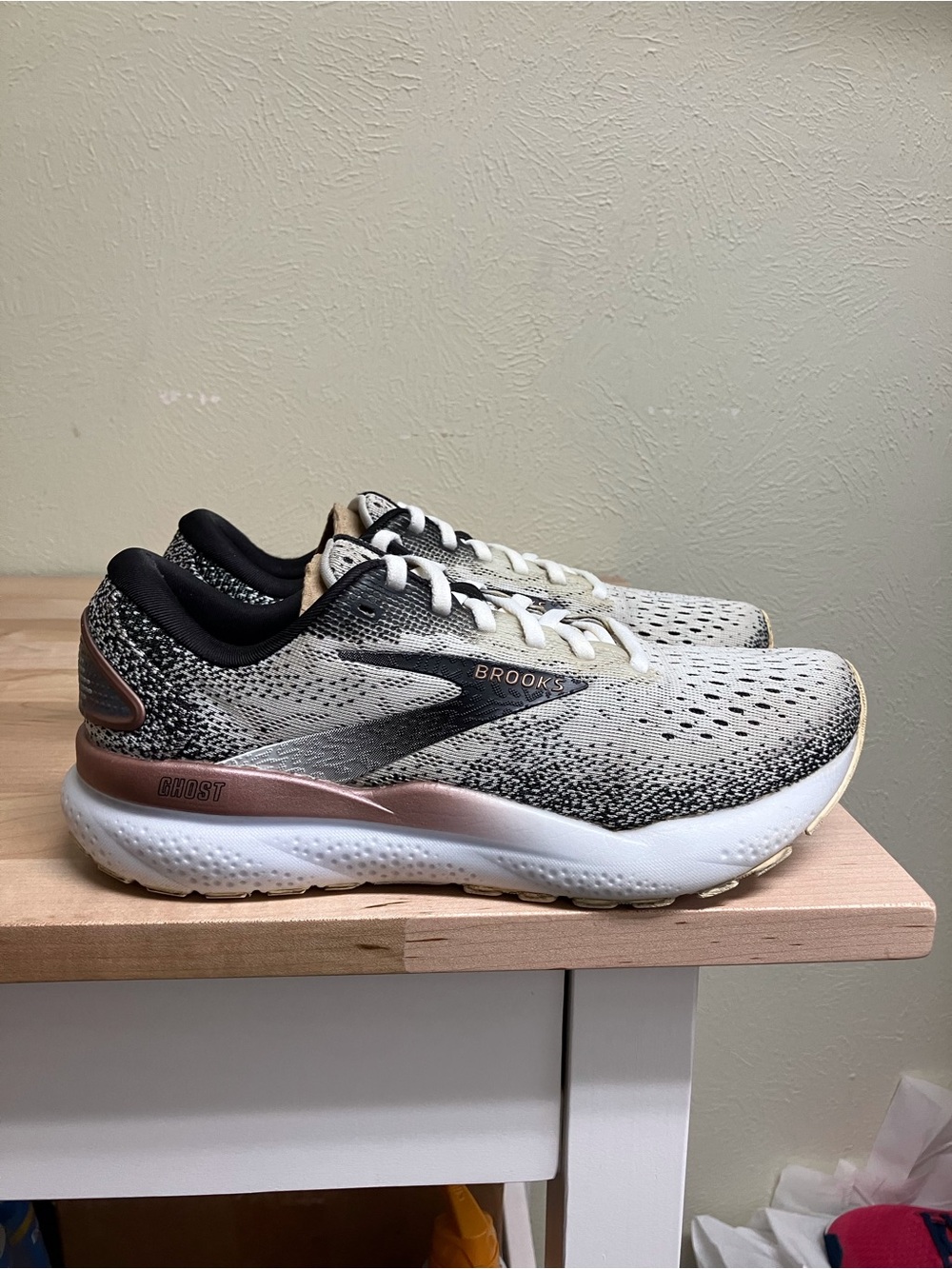 Brooks Women's Ghost 16 Running Shoes - Cream, Black & Rose Gold Accent